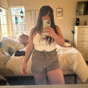 Suede short grey like new